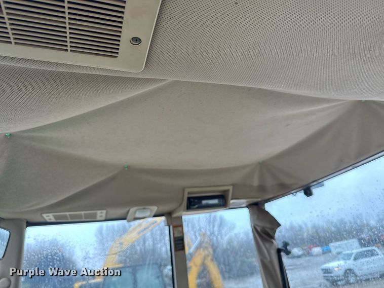 image for item EG6994 1997 John Deere 7410 MFWD tractor