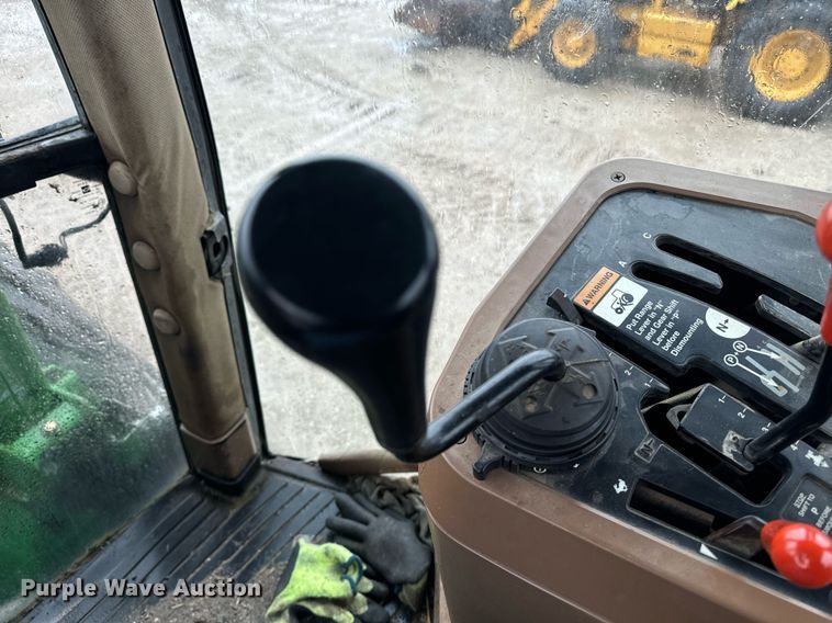 image for item EG6994 1997 John Deere 7410 MFWD tractor