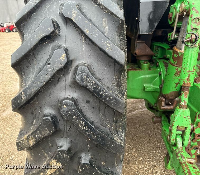 image for item EG6994 1997 John Deere 7410 MFWD tractor