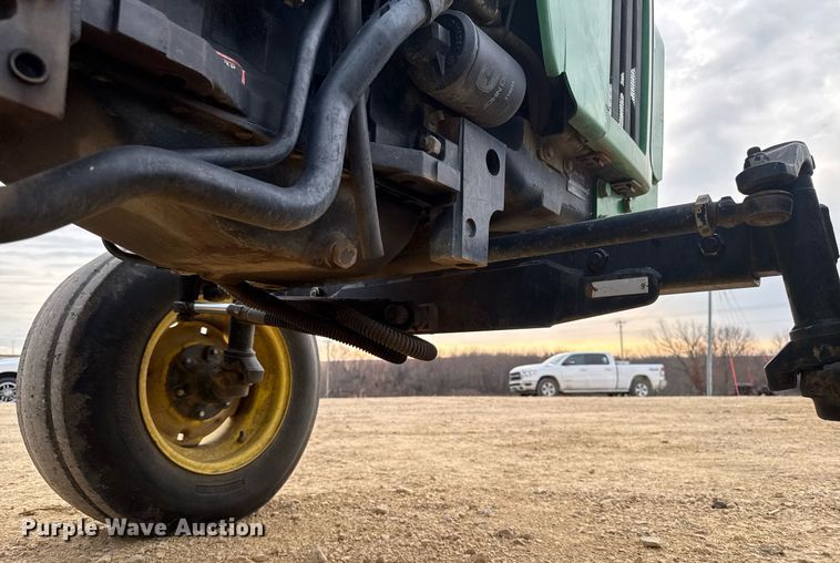 image for item EG7019 2003 John Deere 5105 tractor