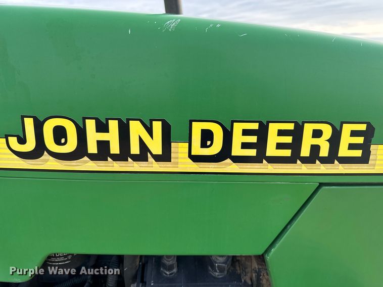 image for item EG7019 2003 John Deere 5105 tractor