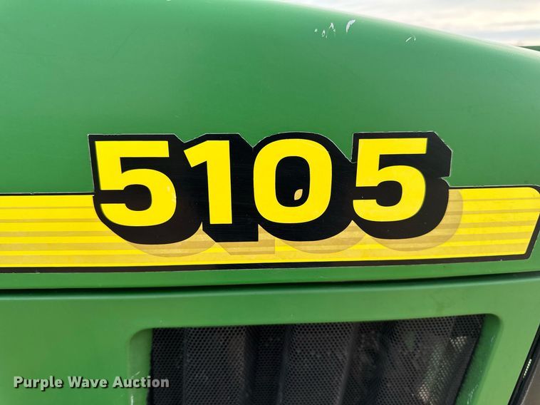 image for item EG7019 2003 John Deere 5105 tractor