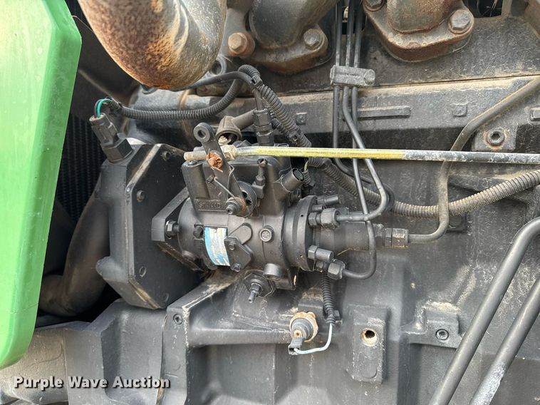 image for item EG7019 2003 John Deere 5105 tractor