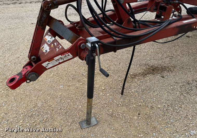 image for item EG7066 Sunflower 5033-24 field cultivator