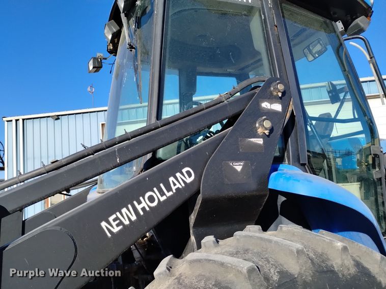 image for item EG9969 2002 New Holland TV140 bi-directional tractor