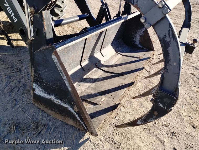 image for item EG9969 2002 New Holland TV140 bi-directional tractor