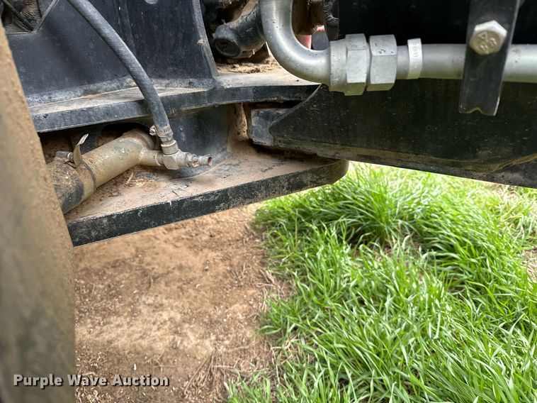 image for item EG9969 2002 New Holland TV140 bi-directional tractor