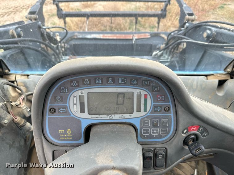 image for item EG9969 2002 New Holland TV140 bi-directional tractor