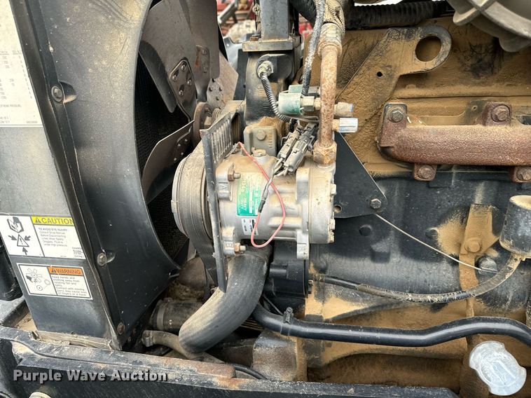 image for item EG9969 2002 New Holland TV140 bi-directional tractor