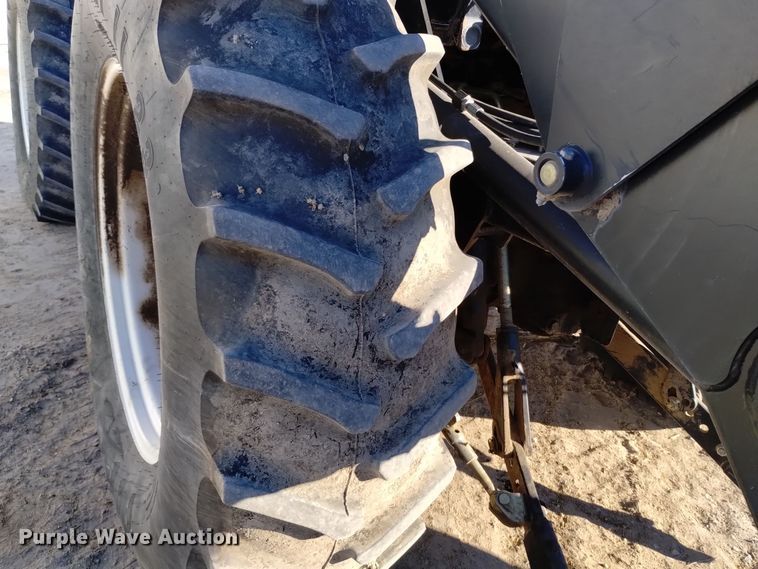 image for item EG9969 2002 New Holland TV140 bi-directional tractor