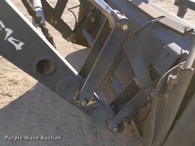 image for item EG9980 2002 New Holland  TV140 bi-directional tractor