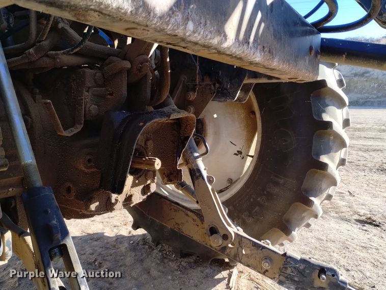 image for item EG9980 2002 New Holland  TV140 bi-directional tractor