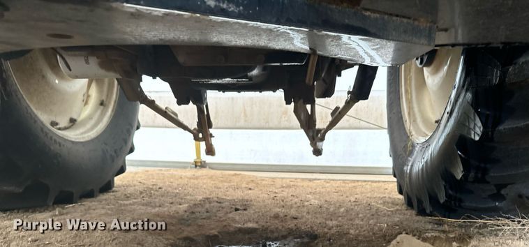 image for item EG9980 2002 New Holland  TV140 bi-directional tractor