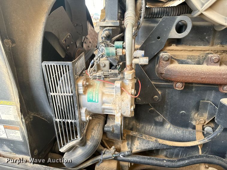 image for item EG9980 2002 New Holland  TV140 bi-directional tractor