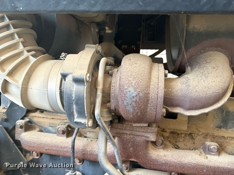 image for item EG9980 2002 New Holland  TV140 bi-directional tractor