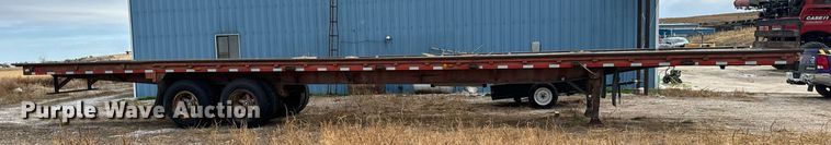 image for item EG9987 1972 Transcraft TH-40 flatbed trailer