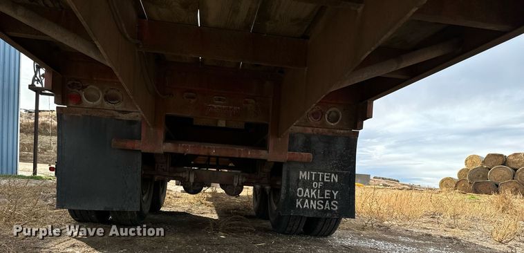 image for item EG9987 1972 Transcraft TH-40 flatbed trailer