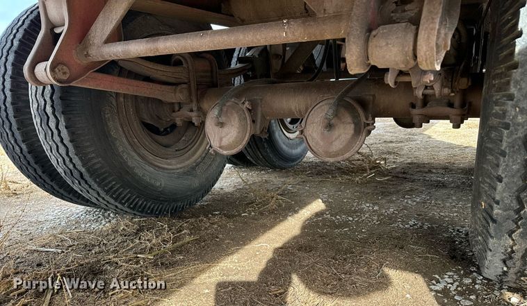 image for item EG9987 1972 Transcraft TH-40 flatbed trailer