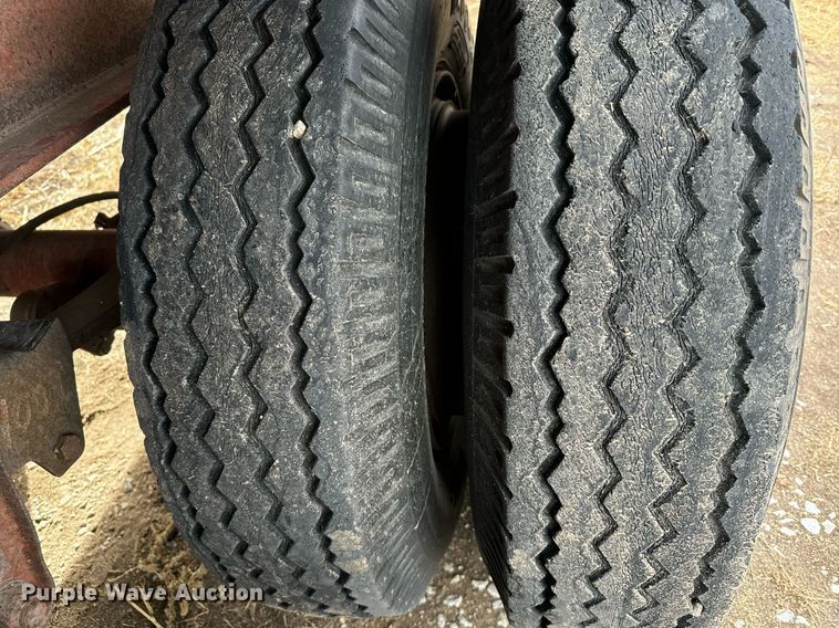 image for item EG9987 1972 Transcraft TH-40 flatbed trailer