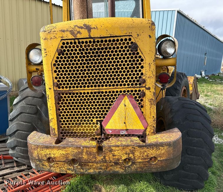 image for item EG9994 1970 Caterpillar 950 wheel loader