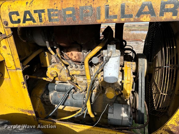 image for item EG9994 1970 Caterpillar 950 wheel loader