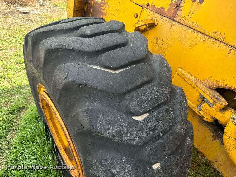 image for item EG9994 1970 Caterpillar 950 wheel loader