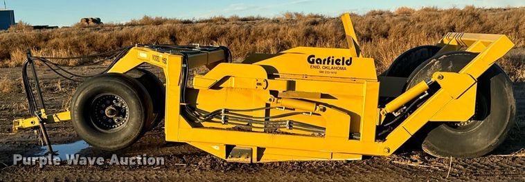 image for item EG9995 2001 Garfield 1150 scraper