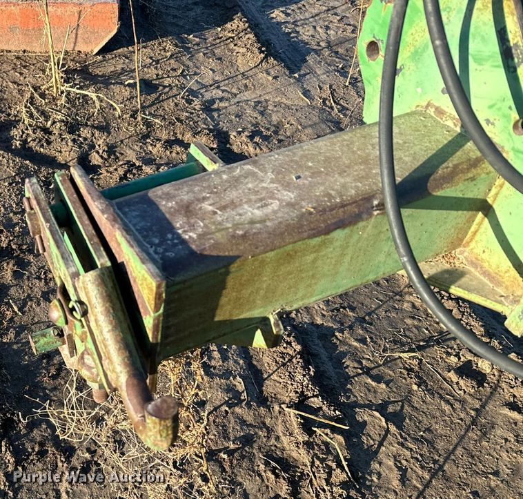 image for item EG9998 John Deere  4600 twelve bottom two-way plow