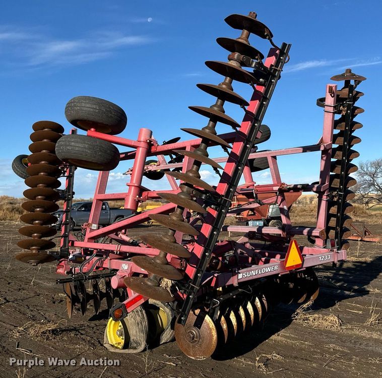 image for item EH0003 Sunflower 833-27 double off-set disk