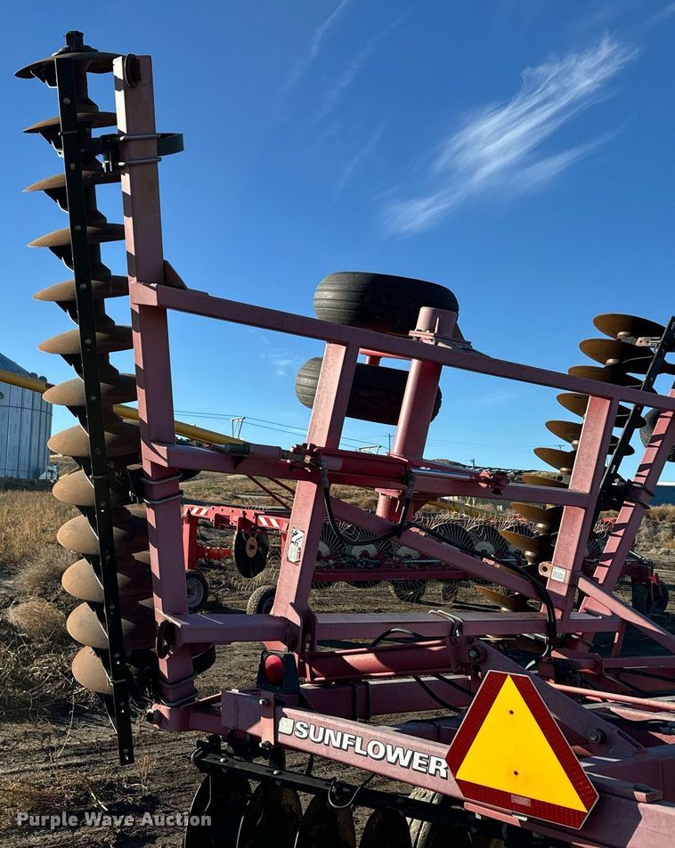 image for item EH0003 Sunflower 833-27 double off-set disk