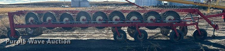 image for item EH0004 2013 Farm King hay rake