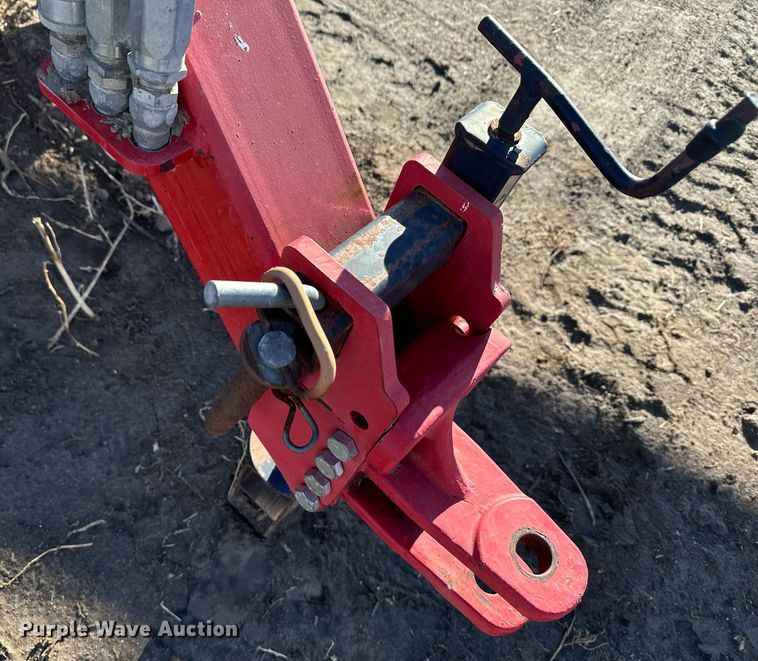 image for item EH0004 2013 Farm King hay rake