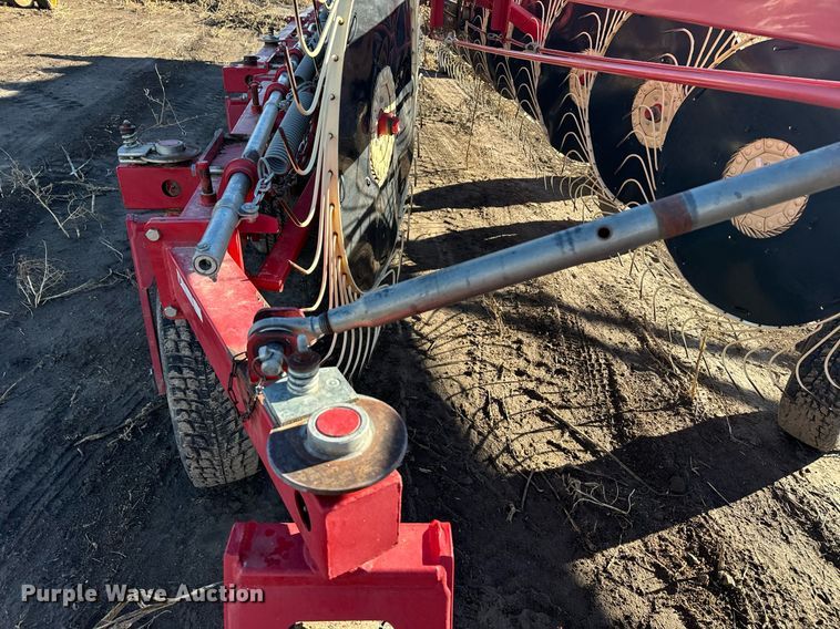 image for item EH0004 2013 Farm King hay rake
