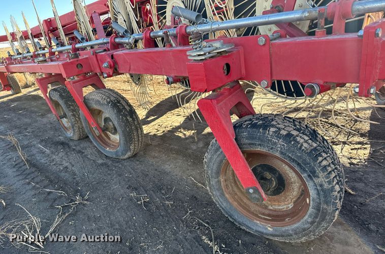 image for item EH0004 2013 Farm King hay rake