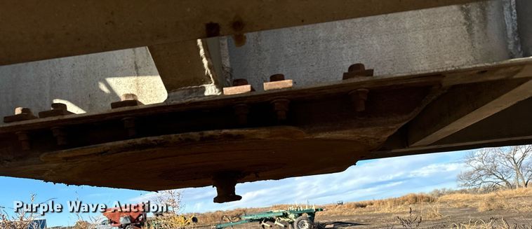 image for item EH0006 1972 VIM STD tank trailer