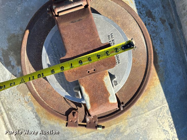 image for item EH0006 1972 VIM STD tank trailer