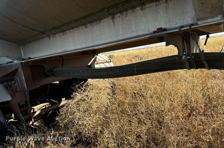 image for item EH0006 1972 VIM STD tank trailer