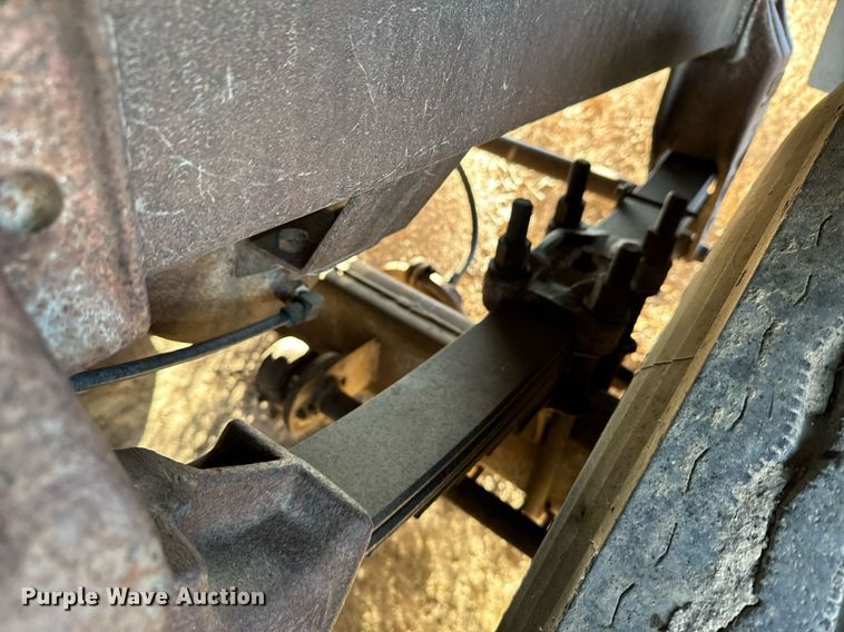 image for item EH0006 1972 VIM STD tank trailer