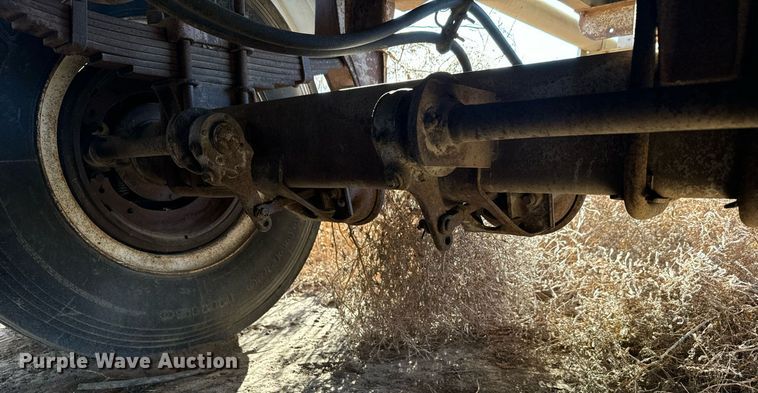 image for item EH0006 1972 VIM STD tank trailer