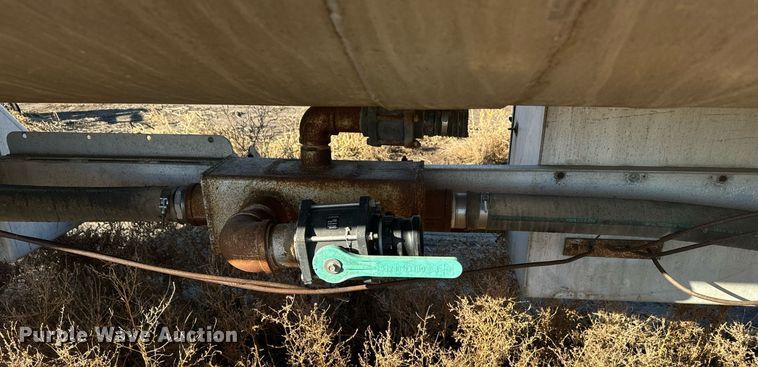 image for item EH0006 1972 VIM STD tank trailer