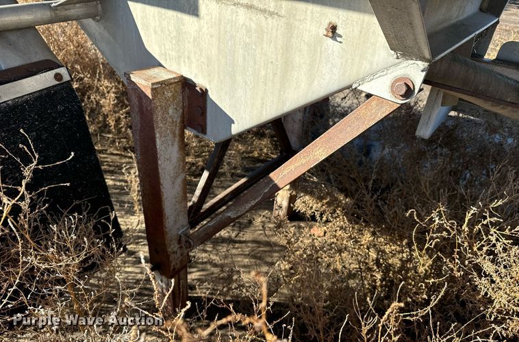 image for item EH0006 1972 VIM STD tank trailer