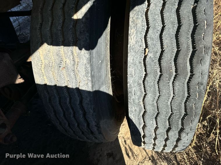 image for item EH0006 1972 VIM STD tank trailer