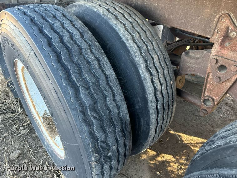 image for item EH0006 1972 VIM STD tank trailer