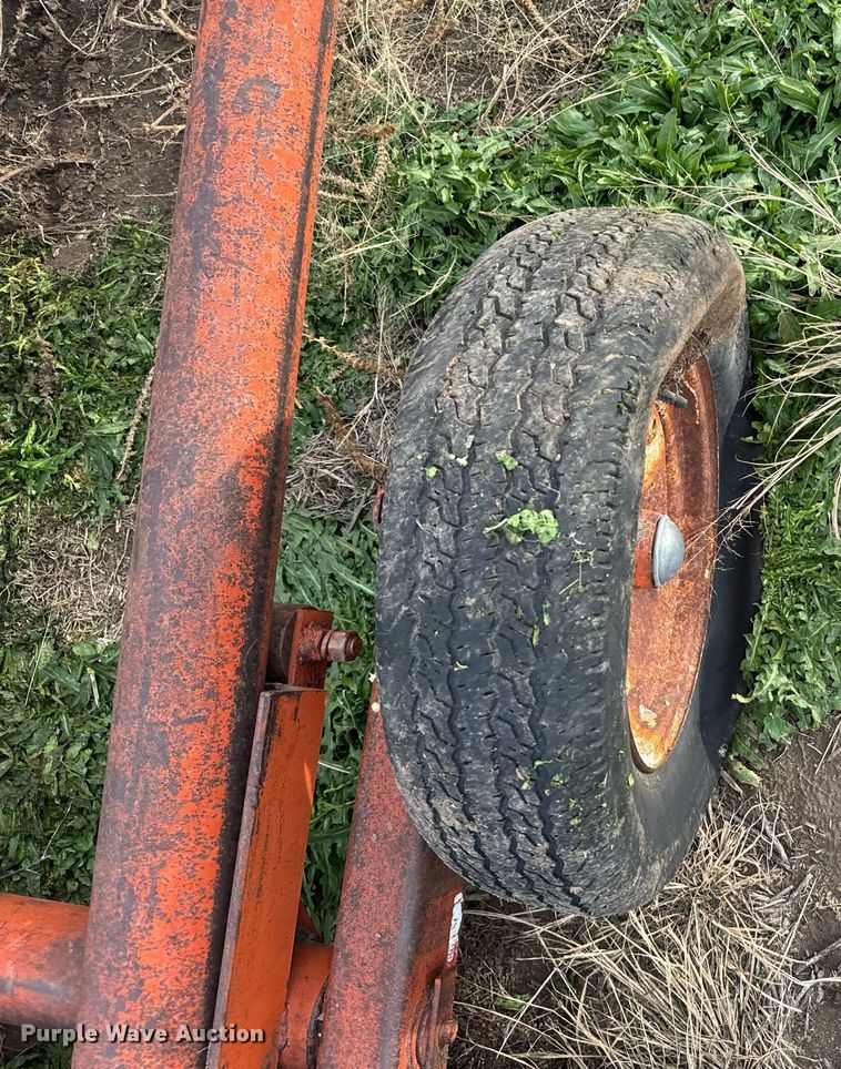 image for item EH0016 Donahue implement carrier