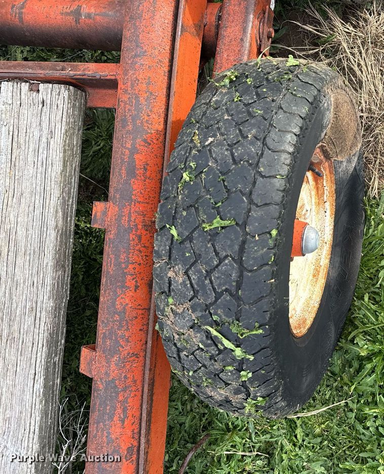 image for item EH0016 Donahue implement carrier