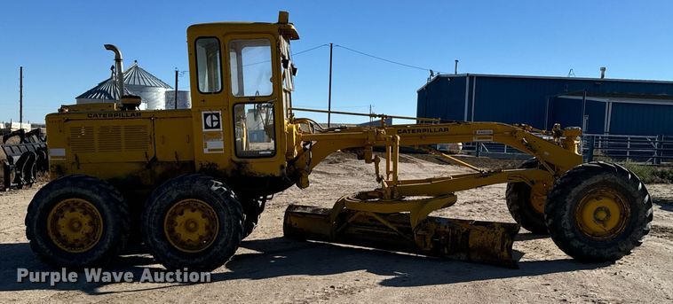 image for item EH0017 1965 Caterpillar  120 rigid frame motor grader