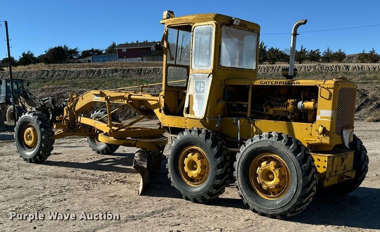 image for item EH0017 1965 Caterpillar  120 rigid frame motor grader