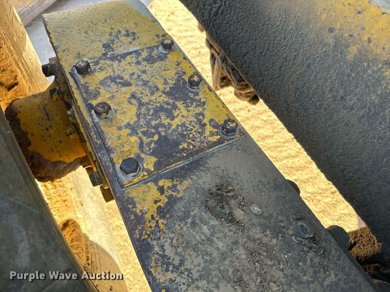 image for item EH0017 1965 Caterpillar  120 rigid frame motor grader