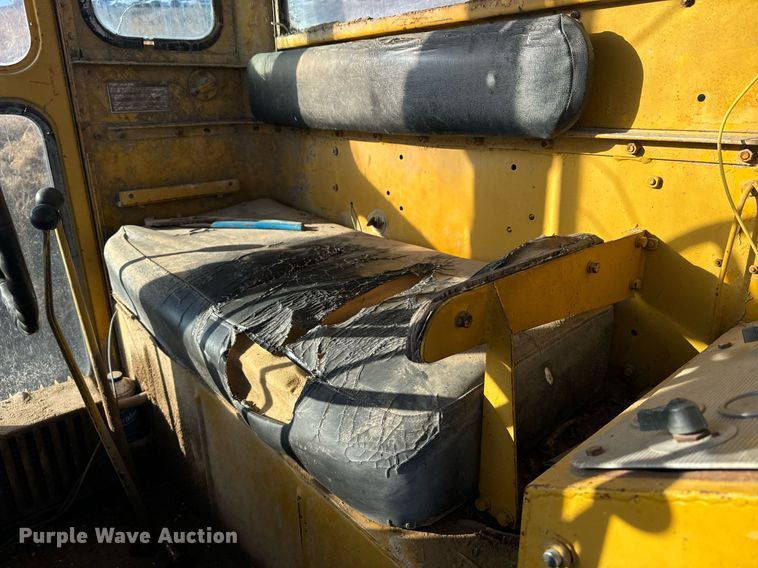 image for item EH0017 1965 Caterpillar  120 rigid frame motor grader