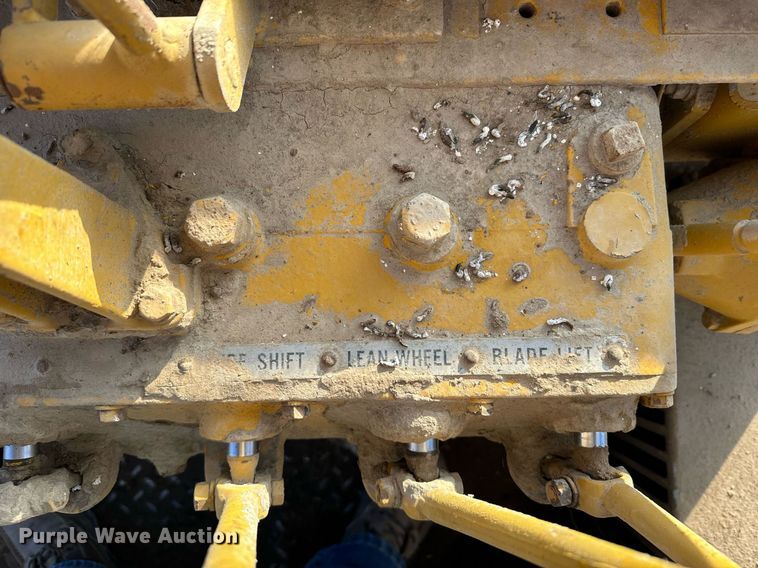 image for item EH0017 1965 Caterpillar  120 rigid frame motor grader